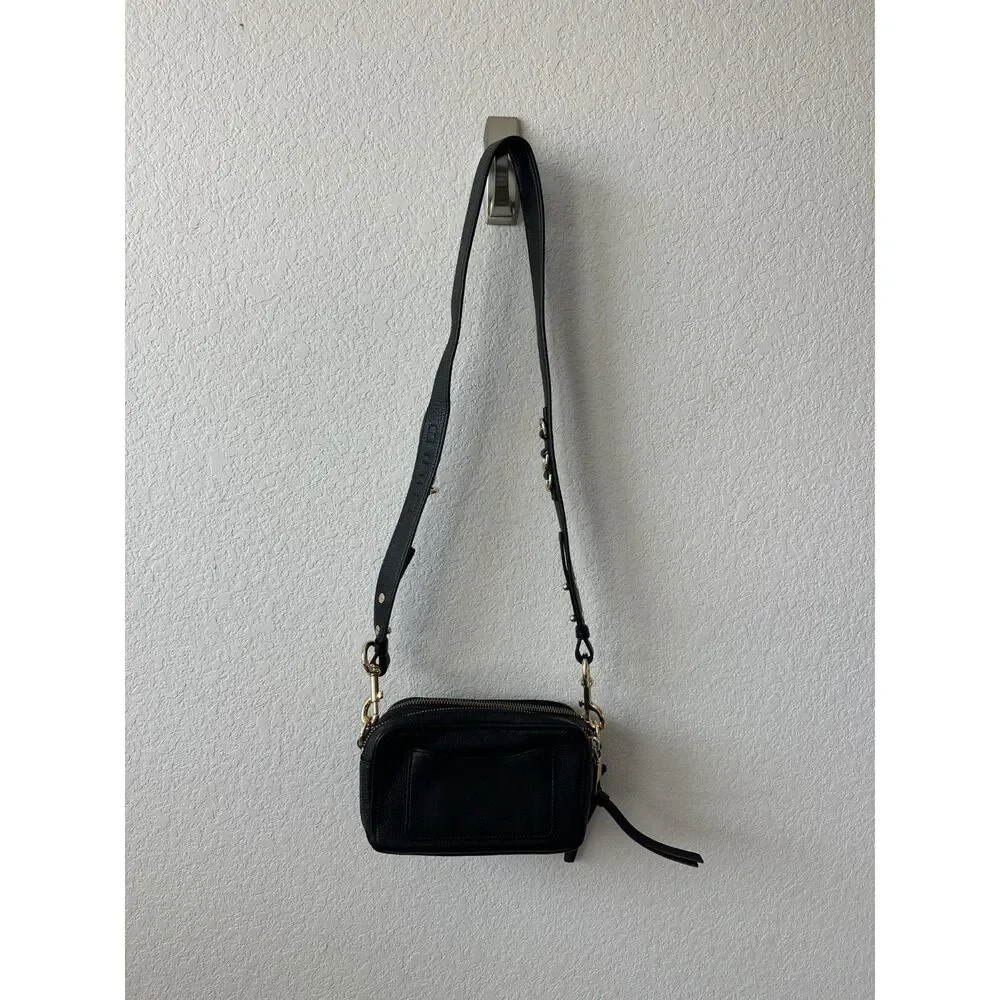 Marc Jacobs Supple Natural Grain Calfskin Softshot 21 Black Crossbody